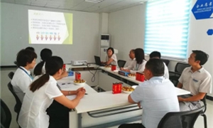 中岳店&ldquo;交流面對(duì)面，溝通心貼心&rdquo;員工經(jīng)驗(yàn)交流會(huì)圓滿舉行！