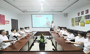 提升規(guī)范操作，增強(qiáng)服務(wù)理念&mdash;&mdash;安徽分公司六安店開(kāi)展提升保潔服務(wù)培訓(xùn) 